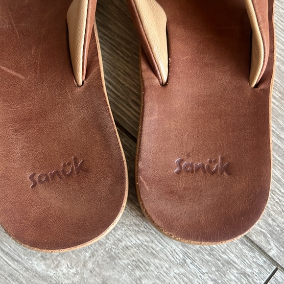Ladies Sanuk leather sandals - Picture 3 of 6